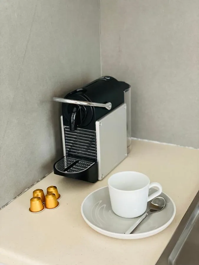 Shamrock Orient Bay Apartment Cul de Sac