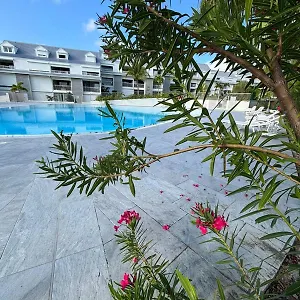 Easy Friendly Sxm Cul de Sac